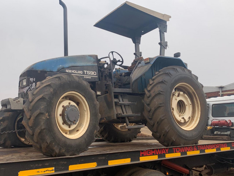 New Holland TS90 4X4 Tractor